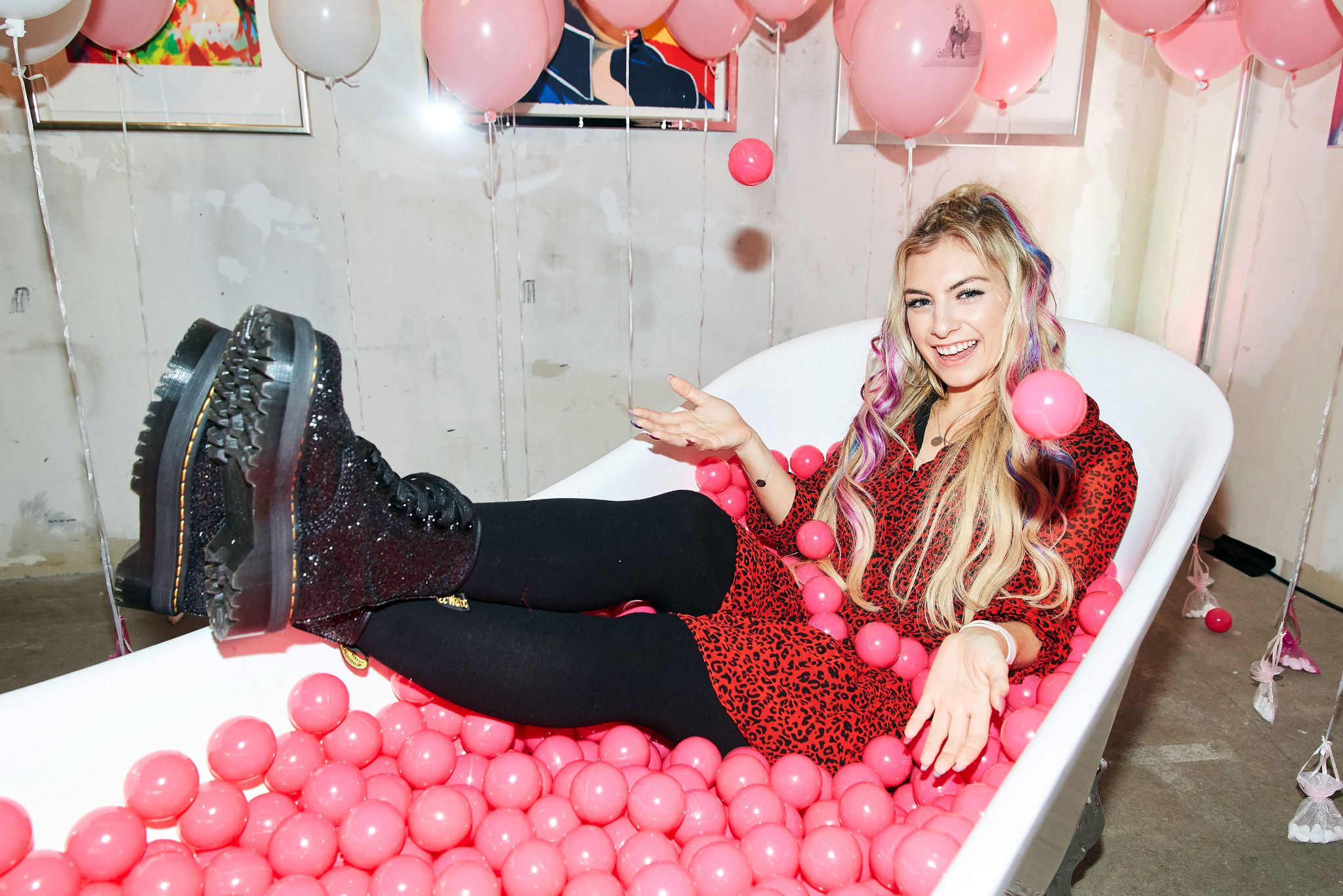 20210328_AdoraPress_Portfolio_Entertainment_026