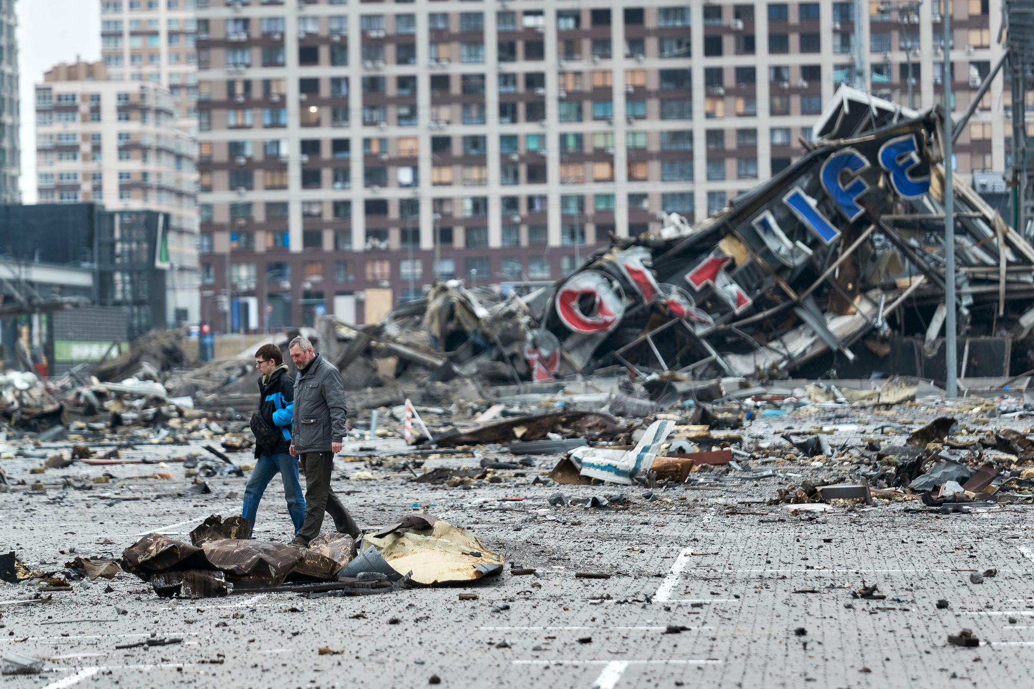 20220326_AdoraPress_UkraineRetrovilleBombing_061